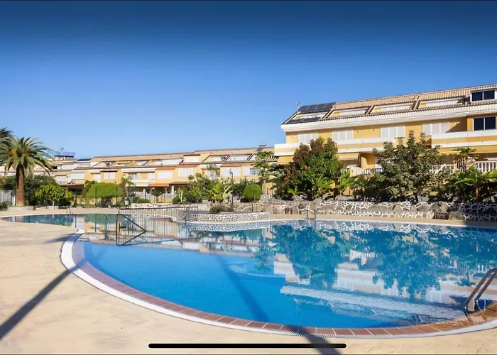 Arona Camison 公寓 *