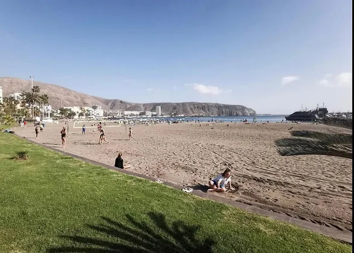 Arona Camisón * Playa de las Americas (Tenerife)